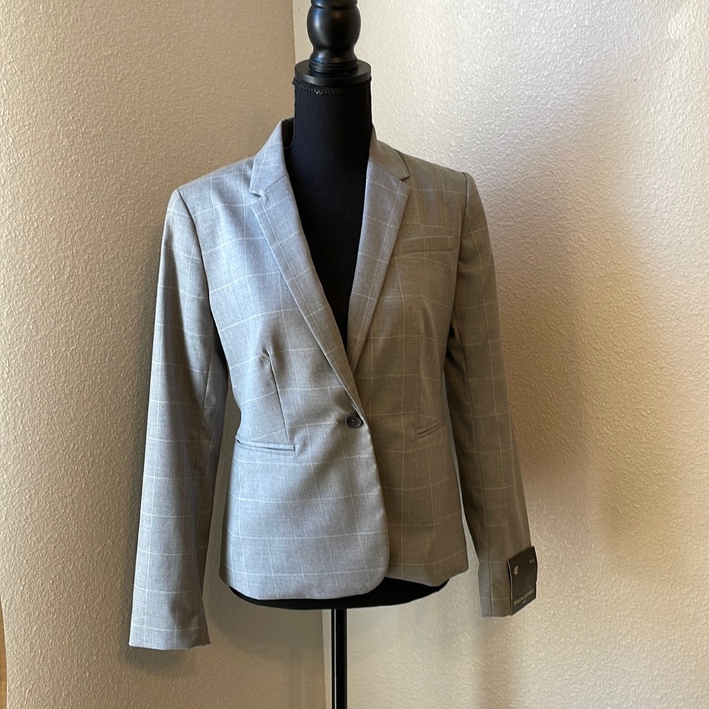 Banana Republic women’s gray plaid blazer.